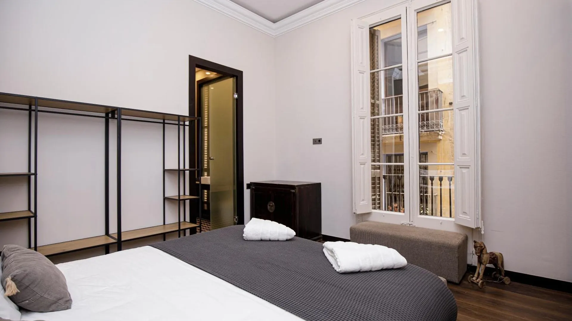 Beautiful Cosy Modern Apartment ,19Th Century Building Barcelona